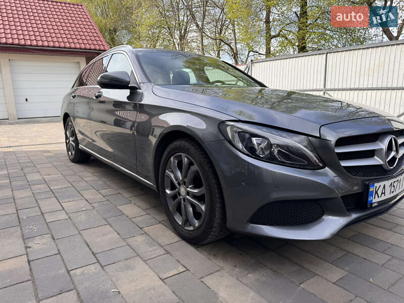 Универсал Mercedes-Benz C-Class 2016 в 