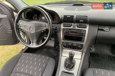 Купе Mercedes-Benz C-Class 2002 в 