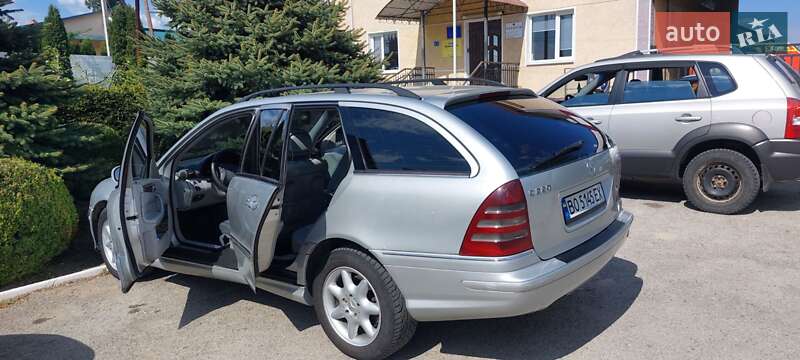 Универсал Mercedes-Benz C-Class 2001 в Залещиках