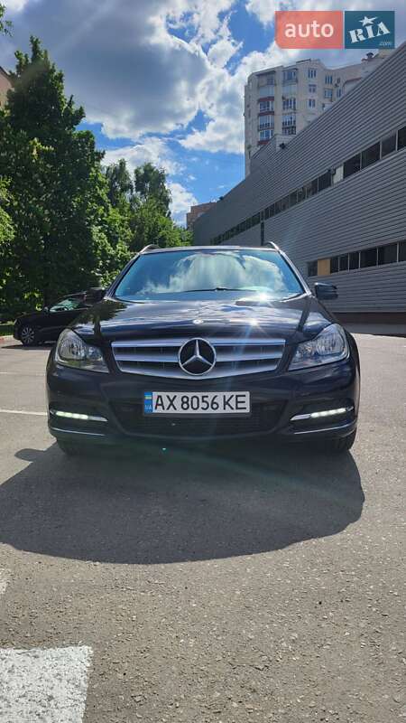 Универсал Mercedes-Benz C-Class 2013 в 
