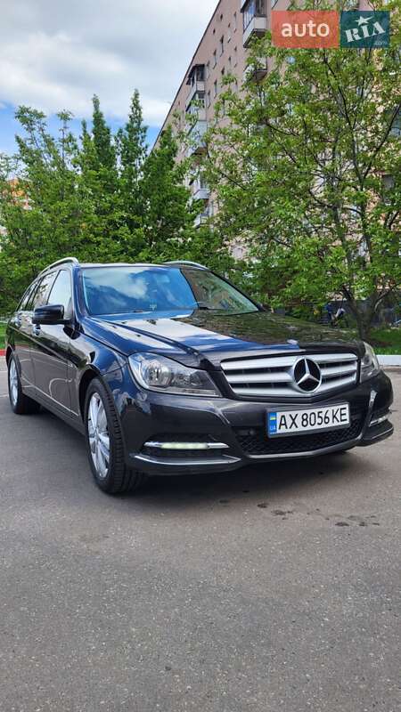 Универсал Mercedes-Benz C-Class 2013 в Харькове