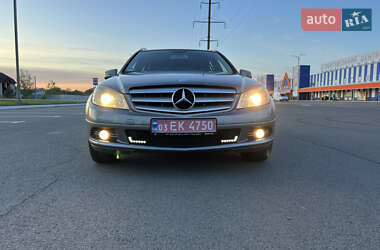 Універсал Mercedes-Benz C-Class 2010 в Луцьку