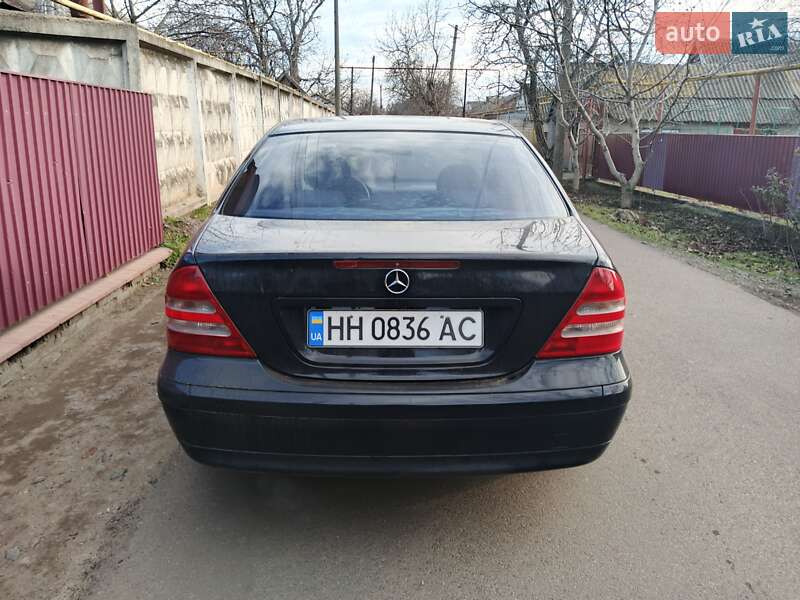 Седан Mercedes-Benz C-Class 2000 в Одессе