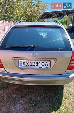 Універсал Mercedes-Benz C-Class 2003 в 