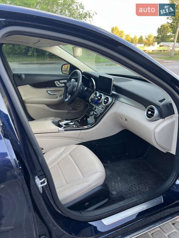 Седан Mercedes-Benz C-Class 2017 в Каменском