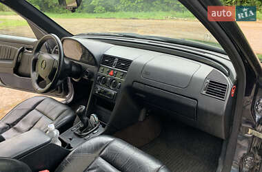 Седан Mercedes-Benz C-Class 1997 в 