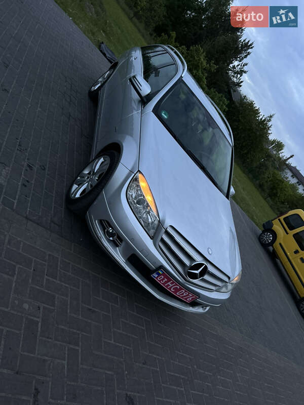 Универсал Mercedes-Benz C-Class 2009 в Луцке