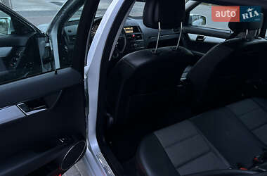 Универсал Mercedes-Benz C-Class 2009 в 