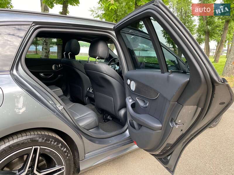 Универсал Mercedes-Benz C-Class 2018 в Киеве