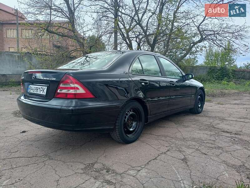 Седан Mercedes-Benz C-Class 2004 в Чернигове