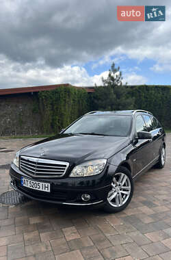 Універсал Mercedes-Benz C-Class 2010 в 