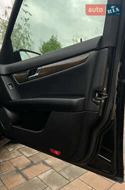 Універсал Mercedes-Benz C-Class 2010 в 