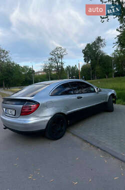 Купе Mercedes-Benz C-Class 2001 в Запорожье