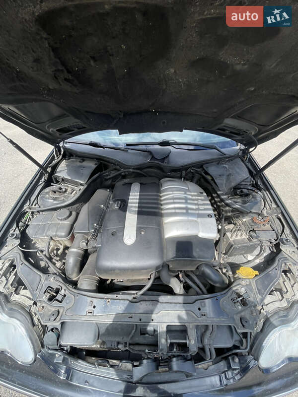 Универсал Mercedes-Benz C-Class 2002 в Киеве
