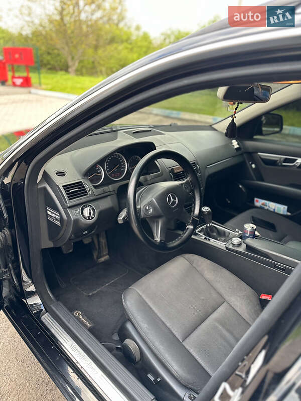 Универсал Mercedes-Benz C-Class 2008 в Львове