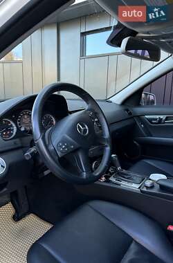 Седан Mercedes-Benz C-Class 2011 в 