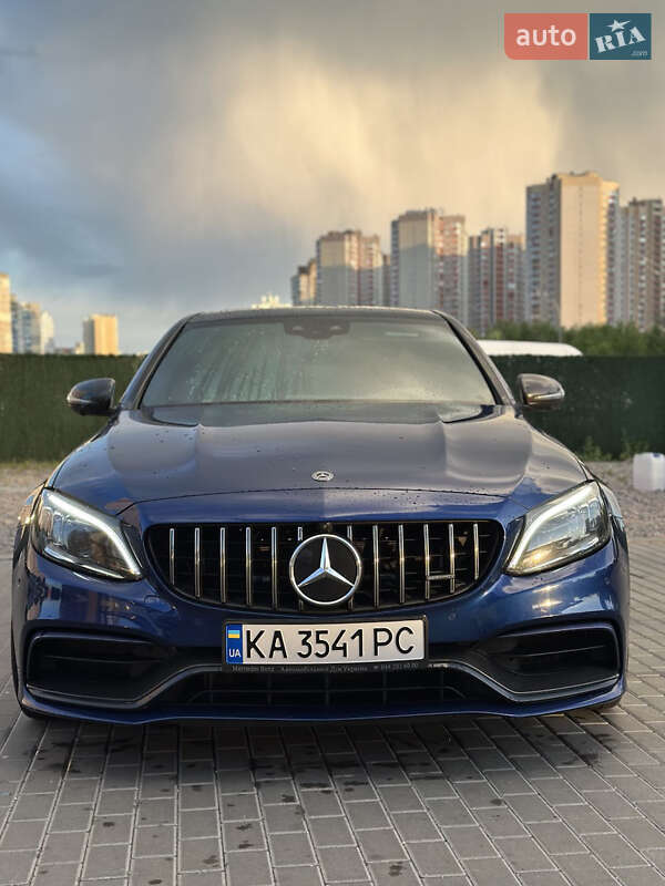 Mercedes-Benz C-Class 2019
