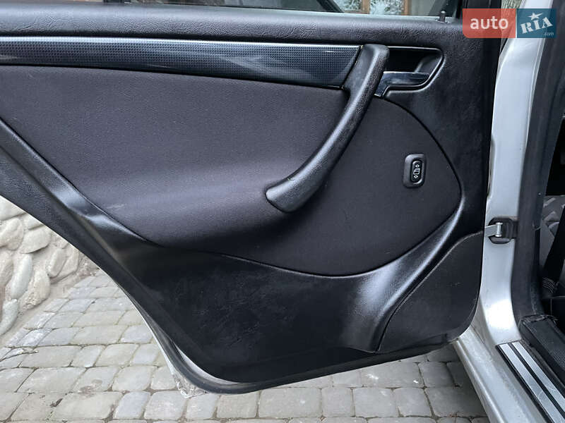 Универсал Mercedes-Benz C-Class 1999 в Сокале