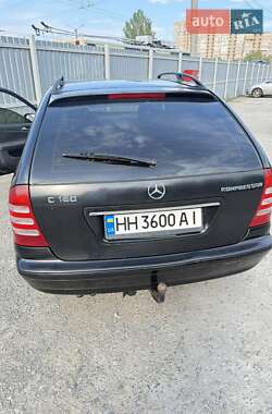 Універсал Mercedes-Benz C-Class 2004 в 