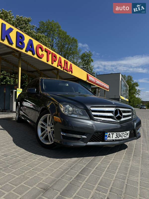 Седан Mercedes-Benz C-Class 2012 в Тернополе