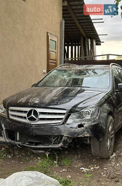 Универсал Mercedes-Benz C-Class 2011 в 
