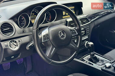 Седан Mercedes-Benz C-Class 2011 в 