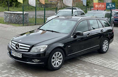 Универсал Mercedes-Benz C-Class 2009 в 