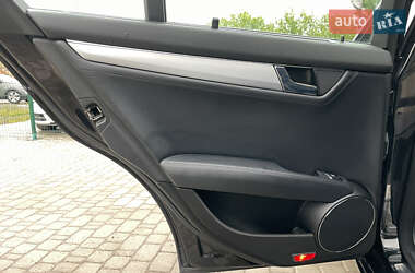 Универсал Mercedes-Benz C-Class 2009 в 