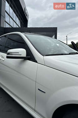 Седан Mercedes-Benz C-Class 2011 в 