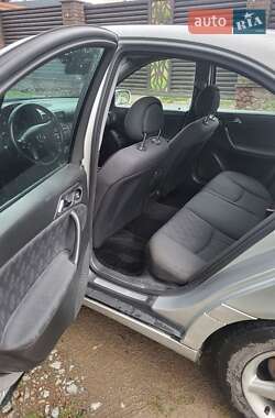 Седан Mercedes-Benz C-Class 2001 в 