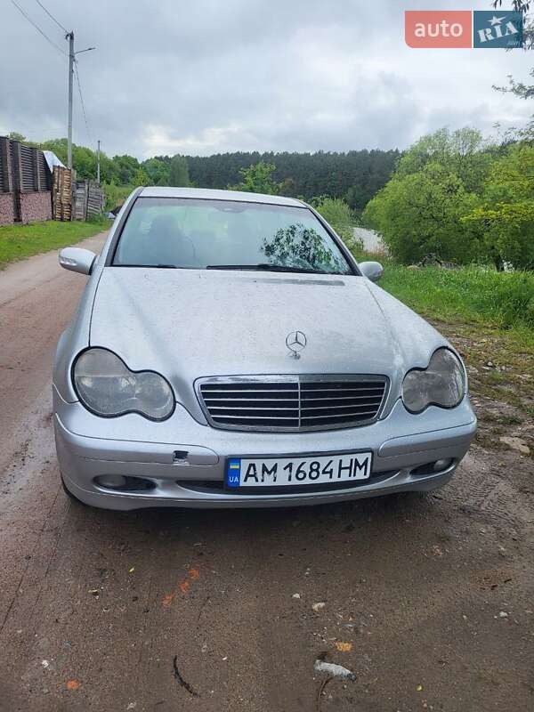 Mercedes-Benz C-Class 2001