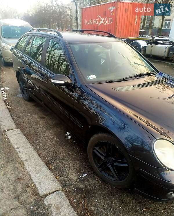 Универсал Mercedes-Benz C-Class 2006 в Киеве