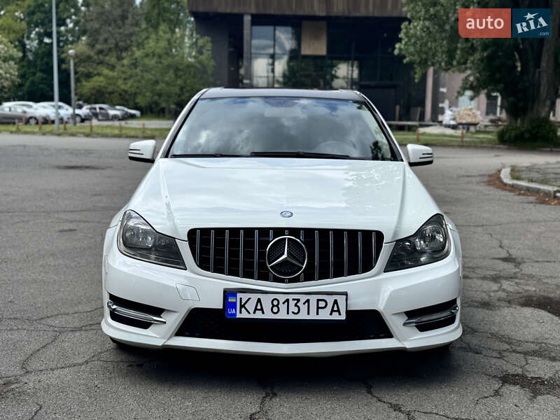 Mercedes-Benz C-Class 2012