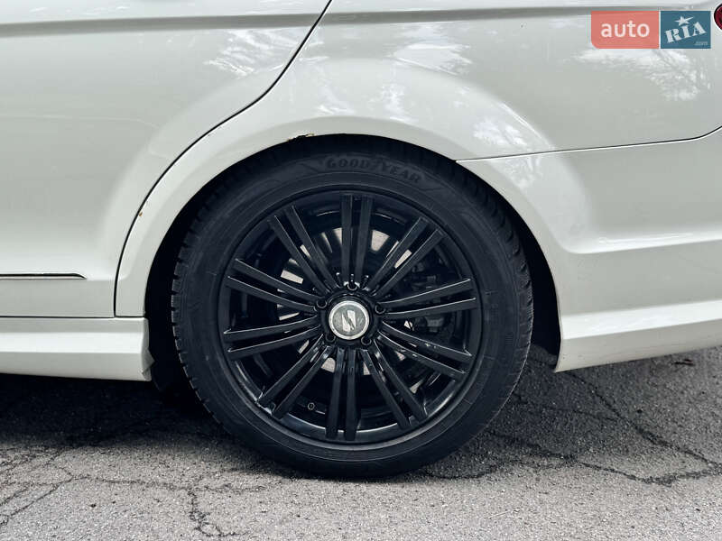 Седан Mercedes-Benz C-Class 2012 в Києві
