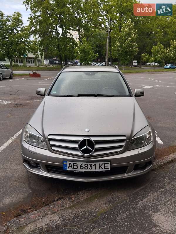 Mercedes-Benz C-Class 2009