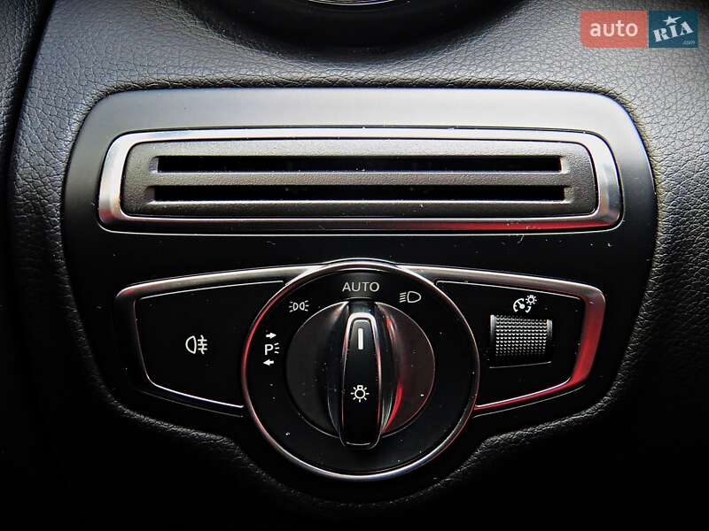 Седан Mercedes-Benz C-Class 2017 в Черкассах фото 12 Седан Mercedes-Benz C-Class 2017 в Черкассах