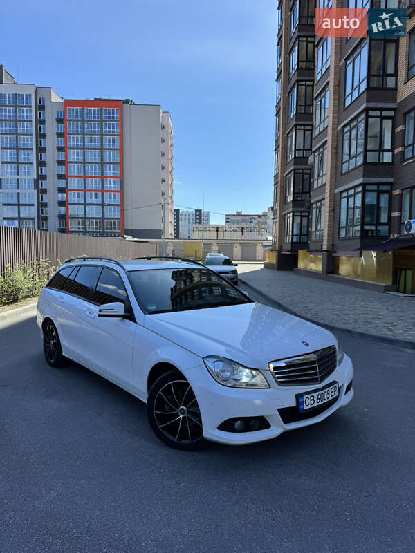 Универсал Mercedes-Benz C-Class 2012 в 