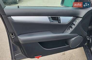 Универсал Mercedes-Benz C-Class 2010 в 