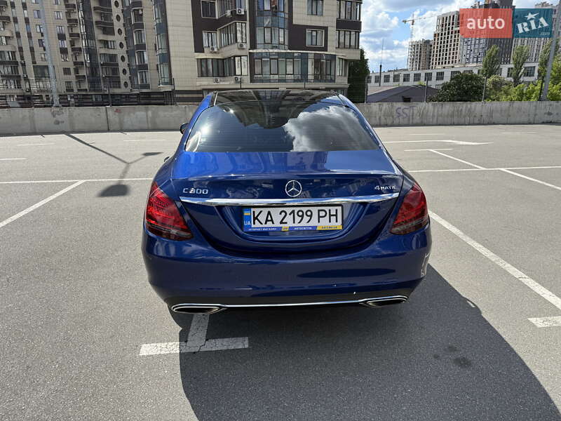 Седан Mercedes-Benz C-Class 2018 в Киеве