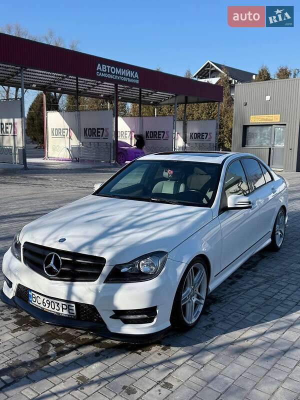 Седан Mercedes-Benz C-Class 2012 в Миколаєві