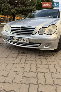 Универсал Mercedes-Benz C-Class 2005 в Львове