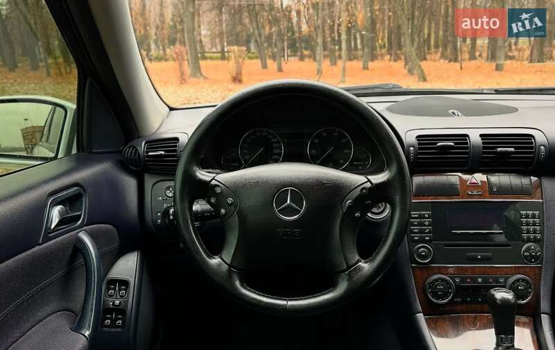 Универсал Mercedes-Benz C-Class 2005 в Днепре