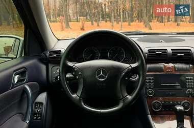 Универсал Mercedes-Benz C-Class 2005 в 