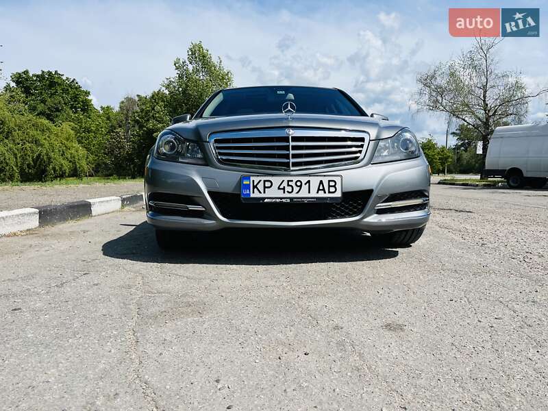 Седан Mercedes-Benz C-Class 2013 в Киеве