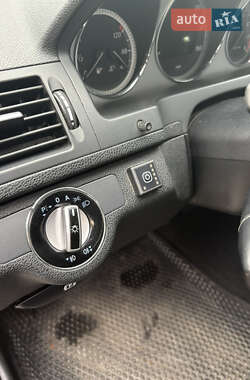 Седан Mercedes-Benz C-Class 2010 в 