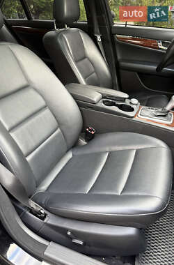 Седан Mercedes-Benz C-Class 2010 в 