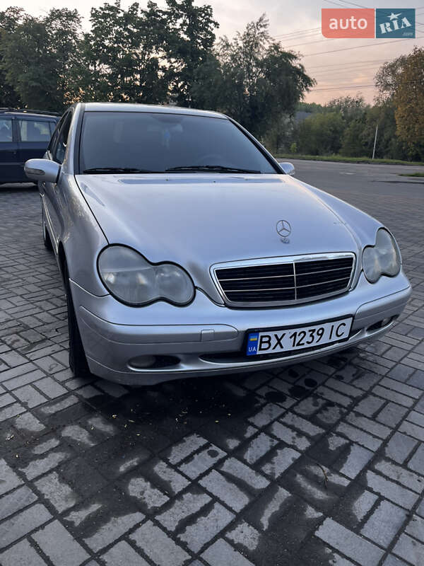 Mercedes-Benz C-Class 2002
