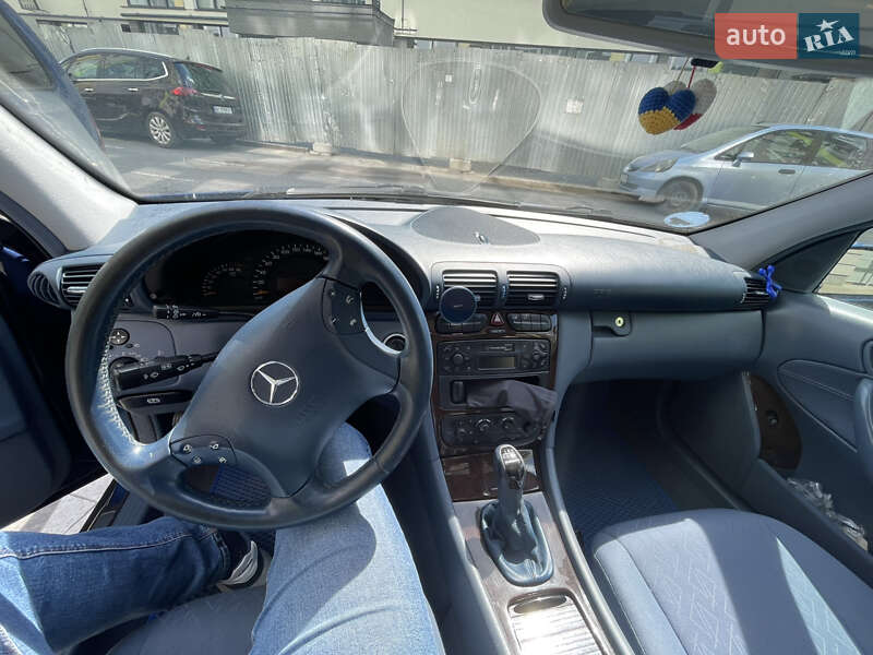 Седан Mercedes-Benz C-Class 2001 в Львове фото 6 Седан Mercedes-Benz C-Class 2001 в Львове