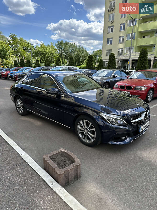 Седан Mercedes-Benz C-Class 2018 в Киеве