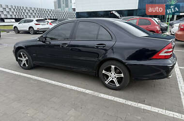 Седан Mercedes-Benz C-Class 2006 в 